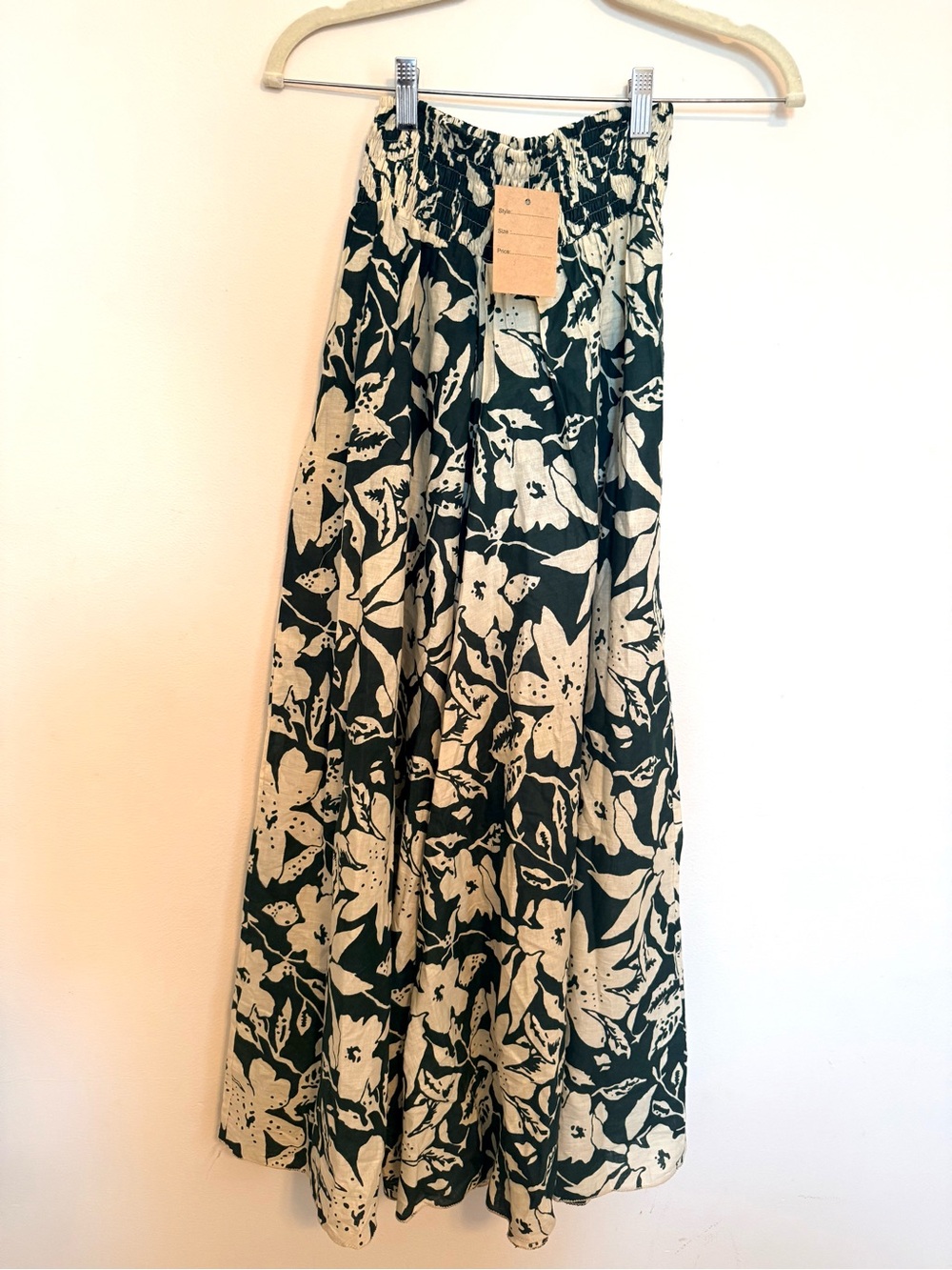 Flowing Green and Cream Floral Wide Leg Pants (NWT)